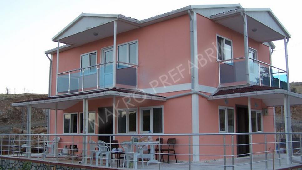 154 M² İki Katlı Evler